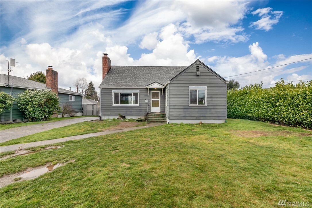 Property Photo:  6012 A St  WA 98408 