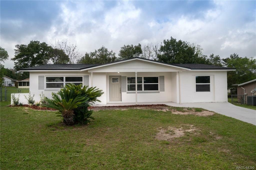 Property Photo:  80 S Adams Street  FL 34465 