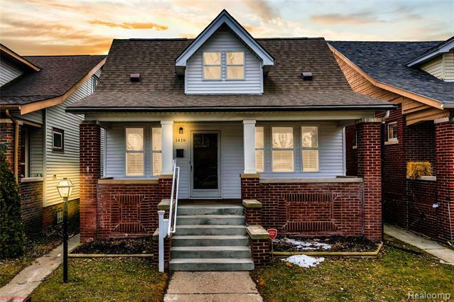 Property Photo: 1419 Lakepointe Street MI 48230