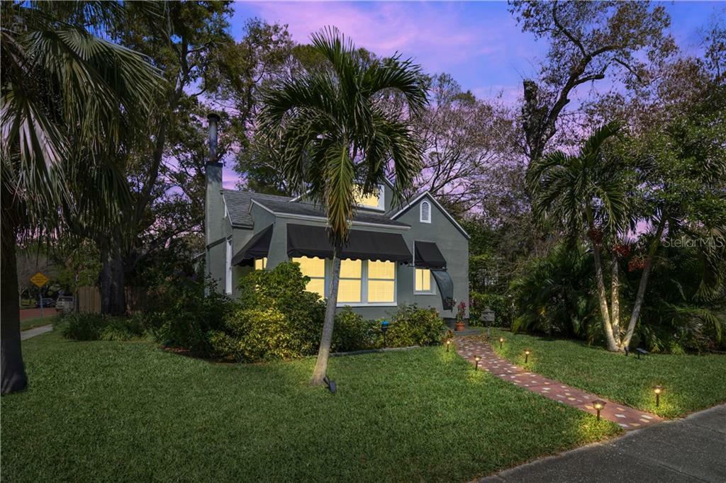 Property Photo:  787 23rd Avenue N  FL 33704 