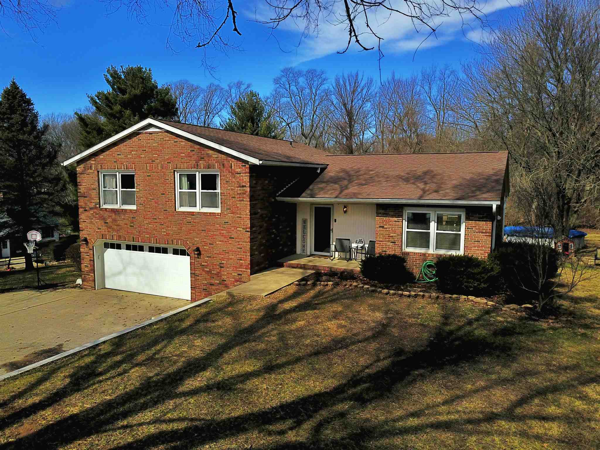 Property Photo: 2404 Glenwood Drive IN 47501