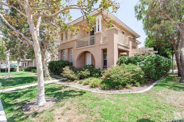 Property Photo:  118 E Clara Street  CA 93041 