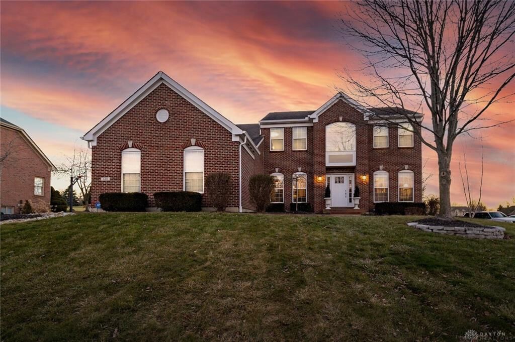 Property Photo:  640 Heatherwoode Circle  OH 45066 