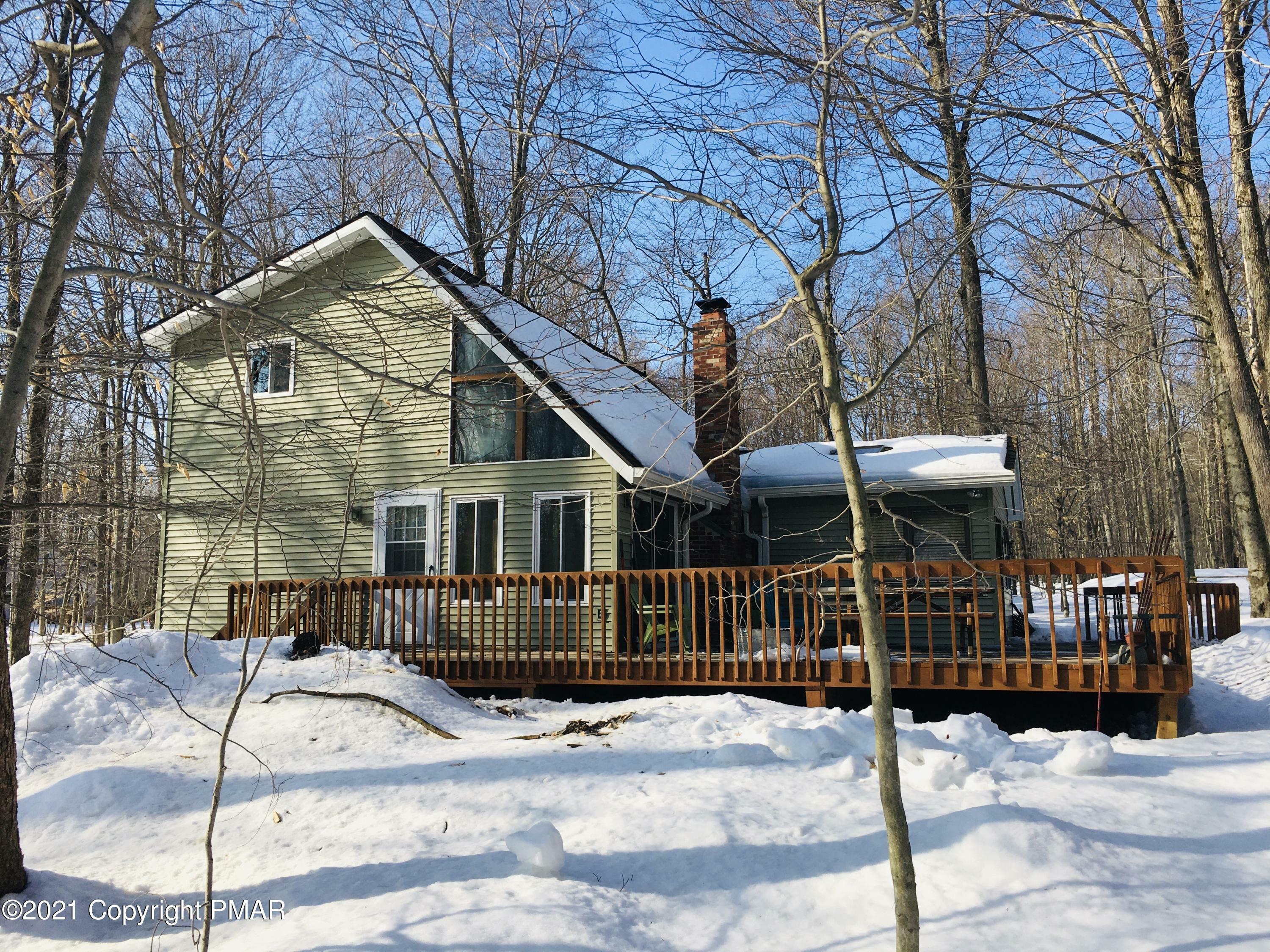 Property Photo:  329 Packanack Drive  PA 18424 