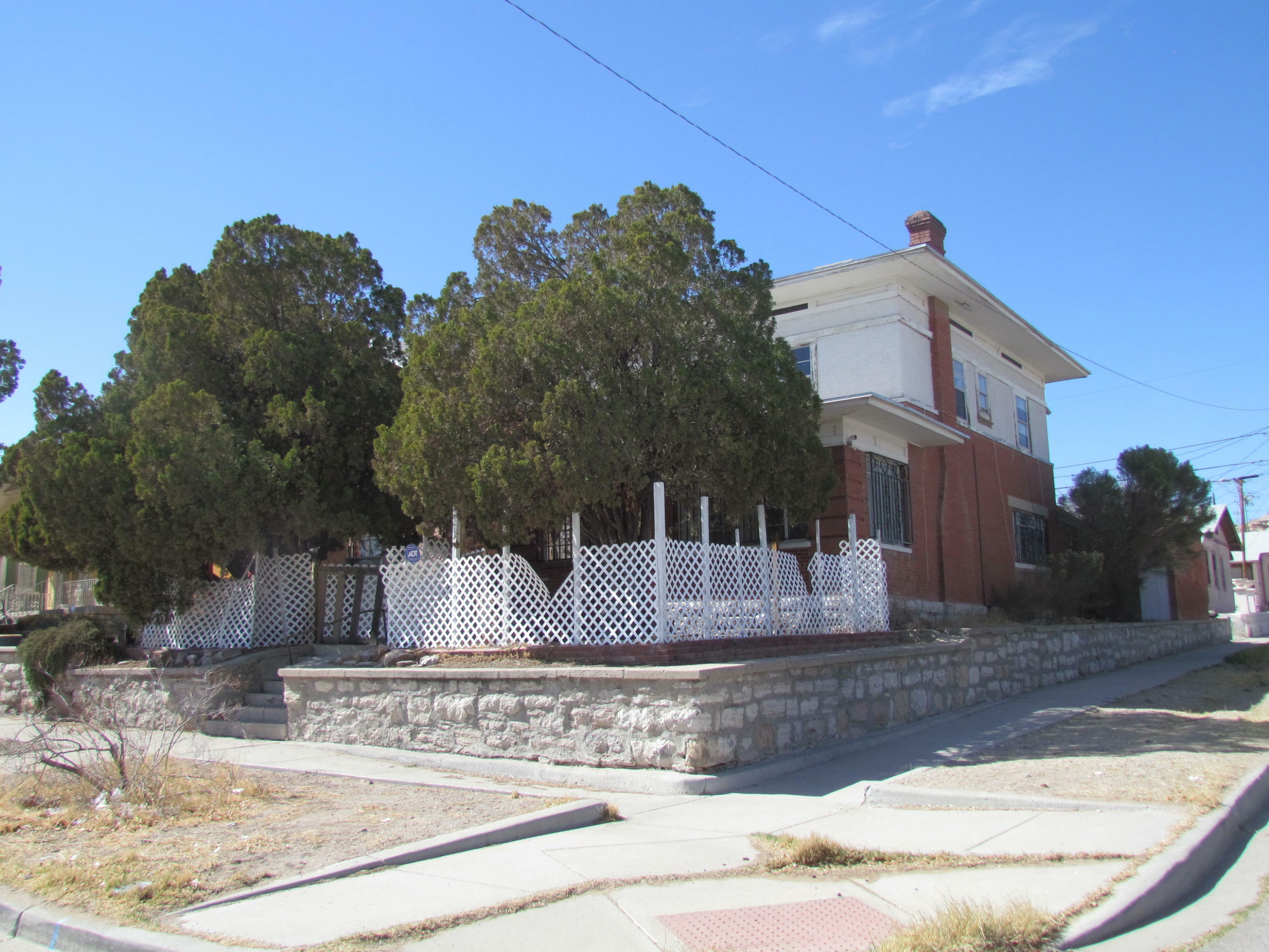 Property Photo: 915 E Nevada Avenue TX 79902