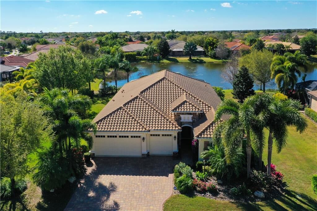 Property Photo:  6714 Quillback Lane  FL 34202 