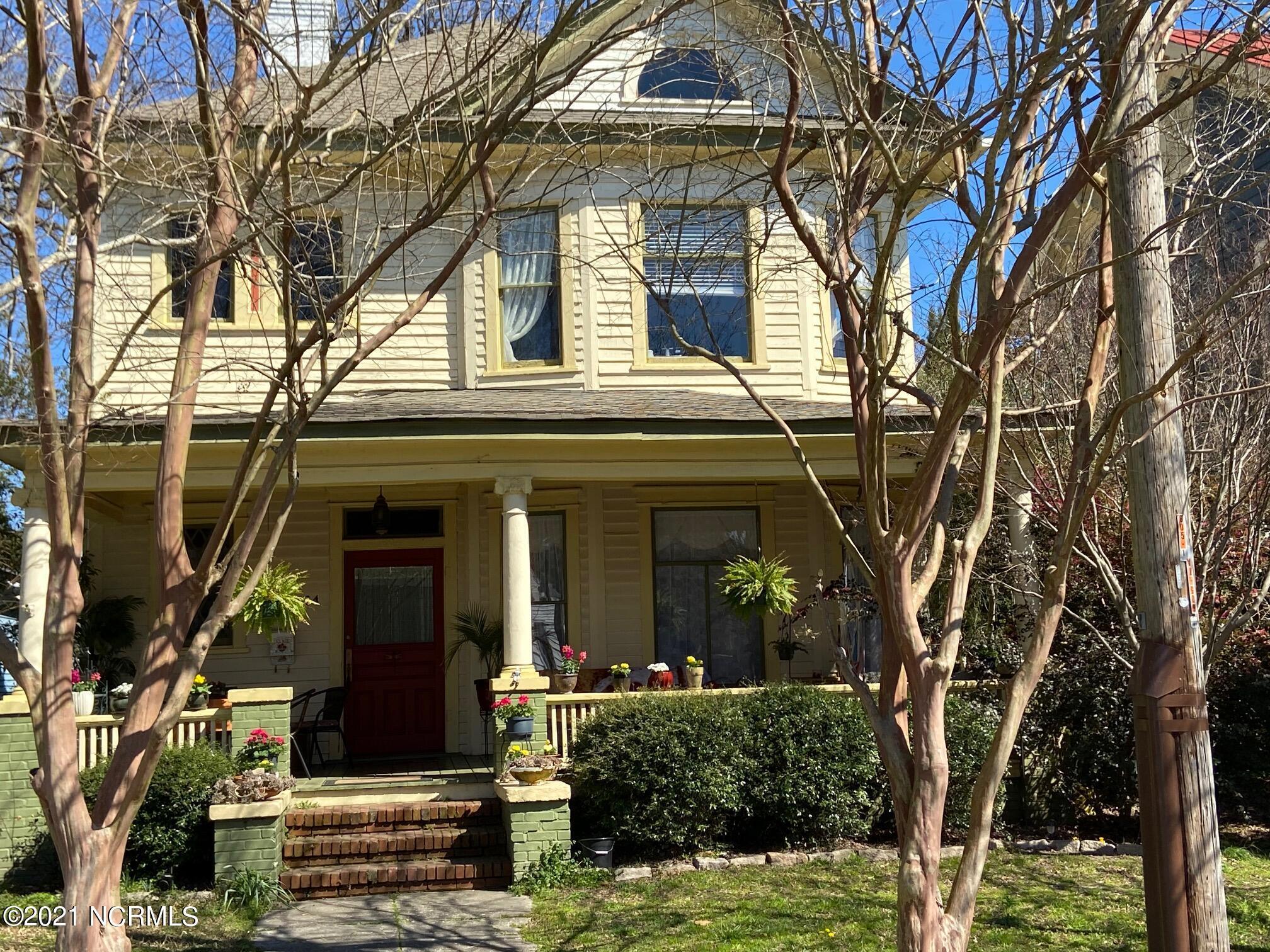 Property Photo: 604 W 2nd Street NC 27889