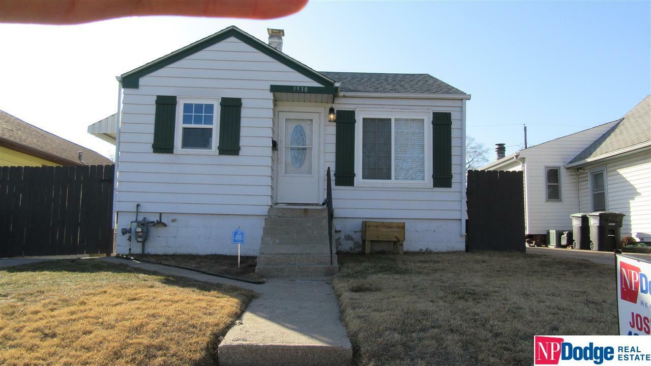 Property Photo:  3530 S 40th  NE 68105 