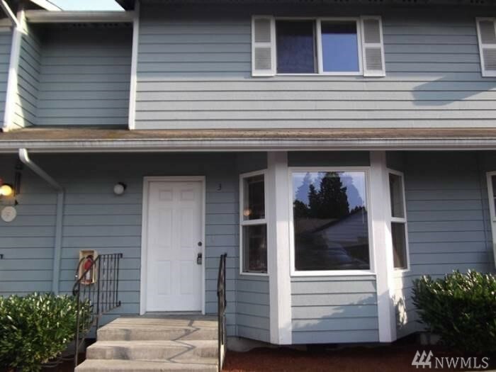 Property Photo:  1064 Beach Ave 1-6  WA 98270 