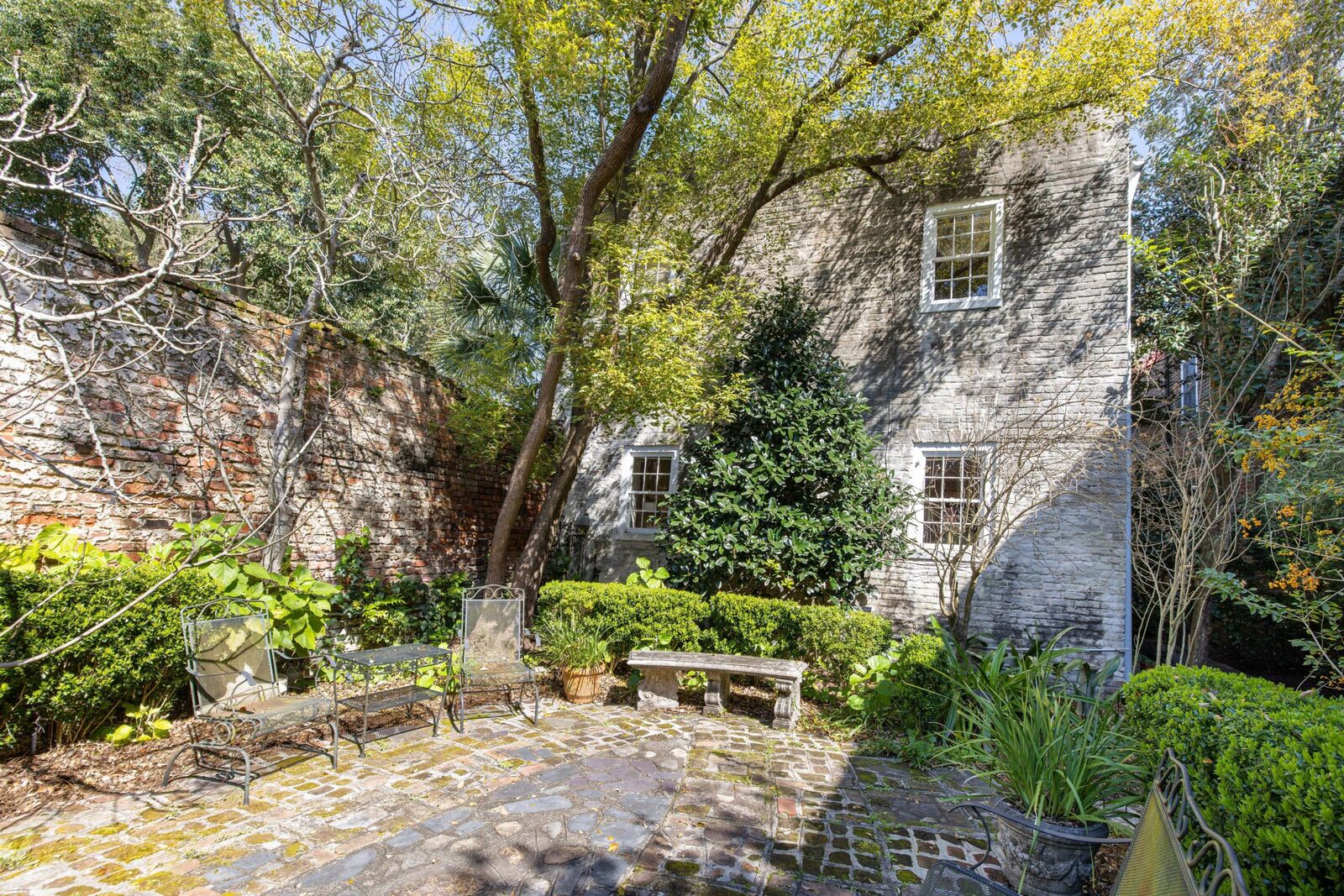 Property Photo: 53 E Bay Street D SC 29401