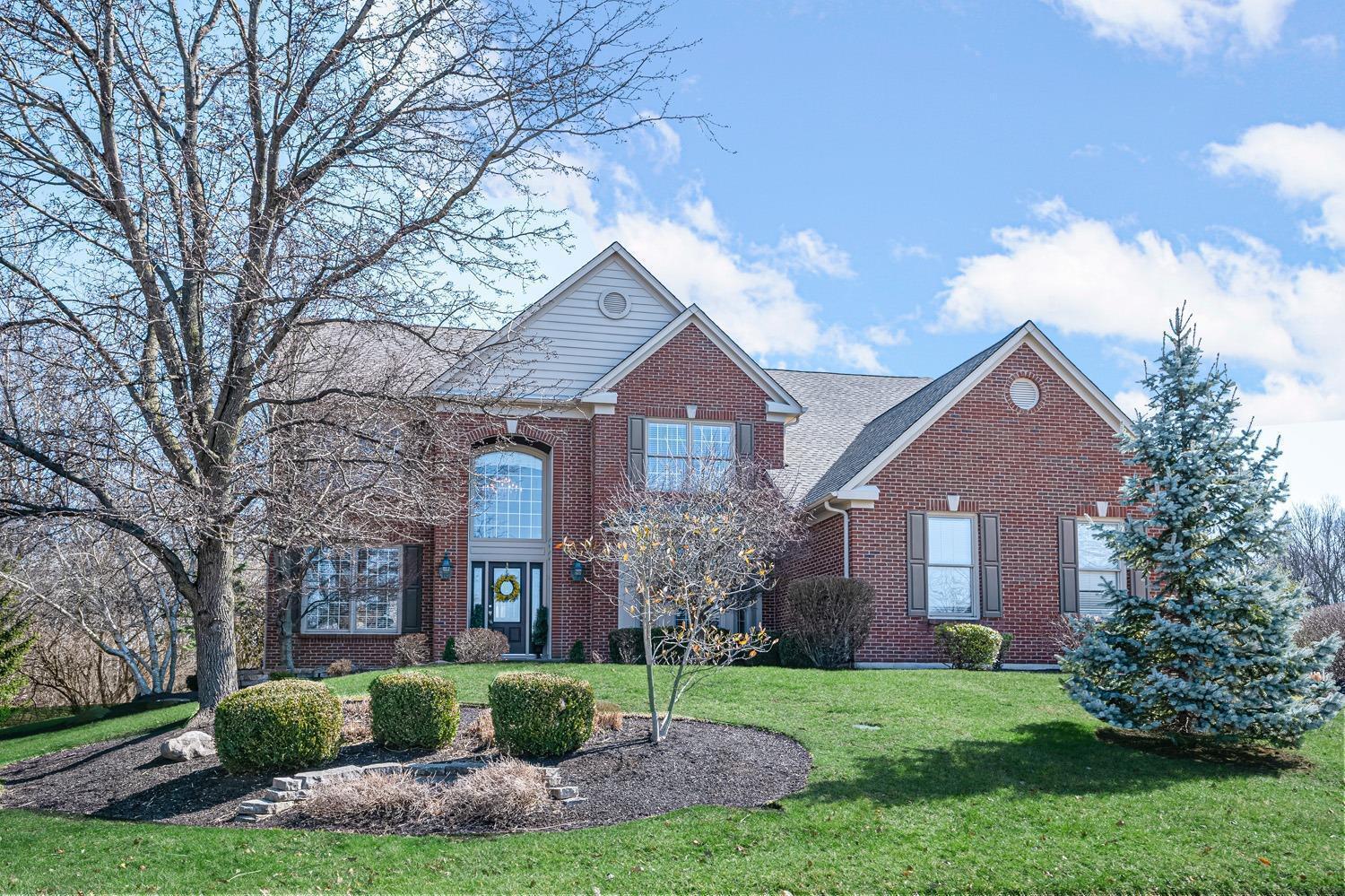 Property Photo: 6803 Glen Cove Dr OH 45040