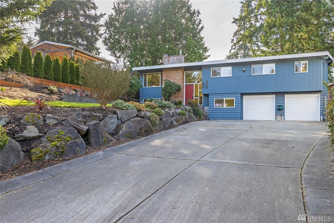 Property Photo:  21923 93rd Place W  WA 98020 