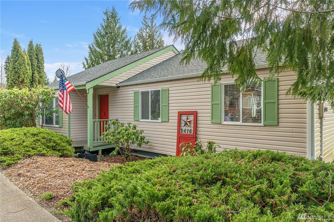 Property Photo: 1416 128th Dr NE 8B WA 98258