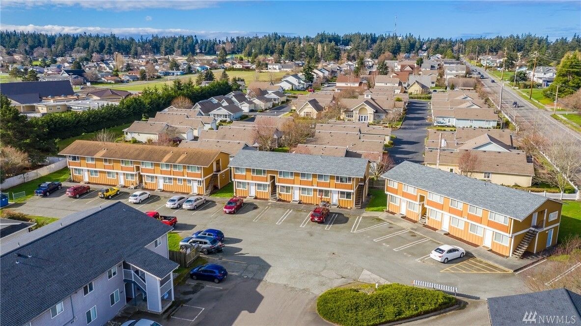 Property Photo: 75 W Whidbey Ave WA 98277