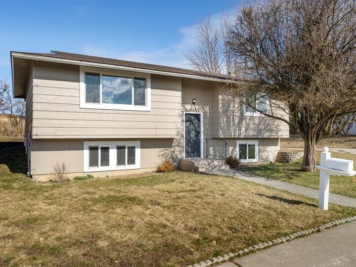 574 Scenic Heights Rd  Cheney WA 99004 photo