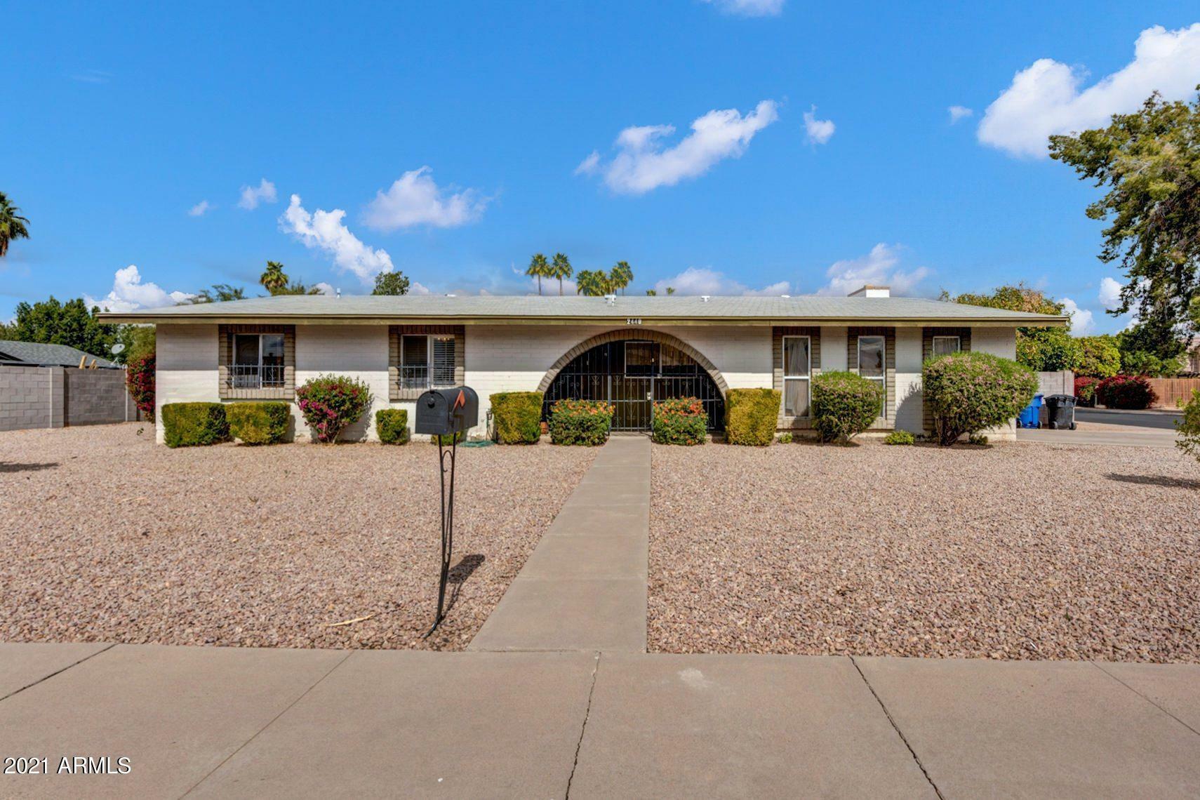 Property Photo:  2440 E Huber Street  AZ 85213 