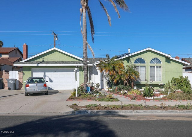 Property Photo:  1001 W Olive Street  CA 93033 