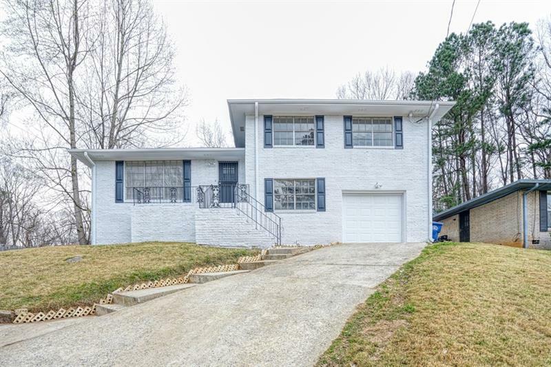 Property Photo: 3589 Collier Drive NW GA 30331