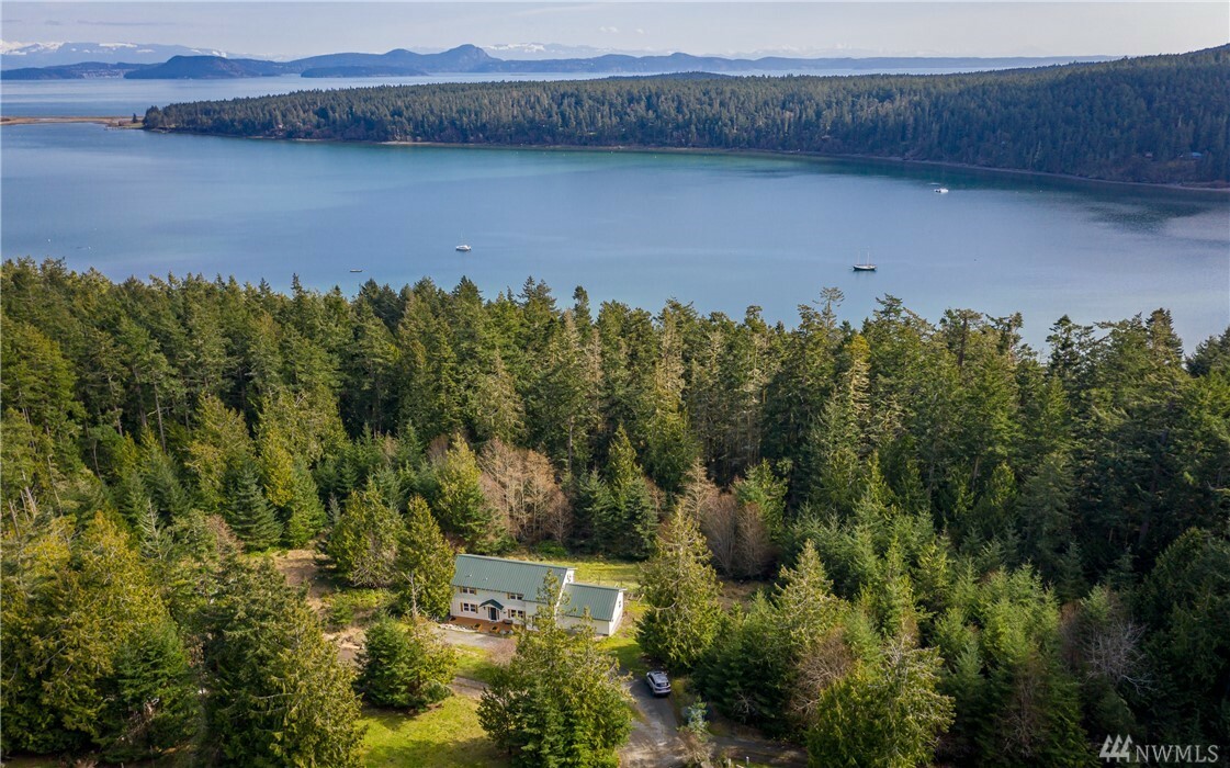 Property Photo:  50 Woodhaven Lane  WA 98261 