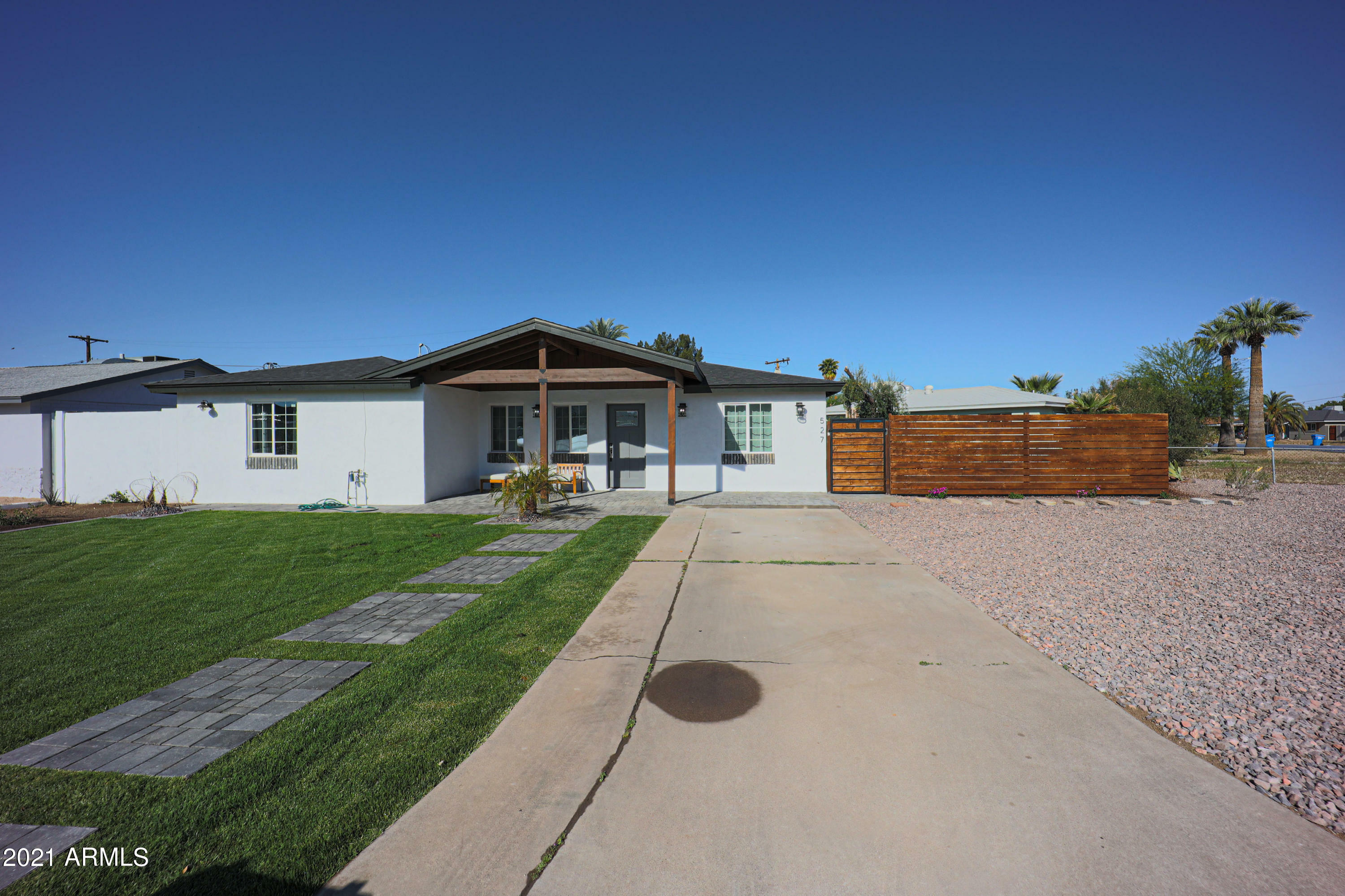 Property Photo:  527 E Butler Drive  AZ 85020 