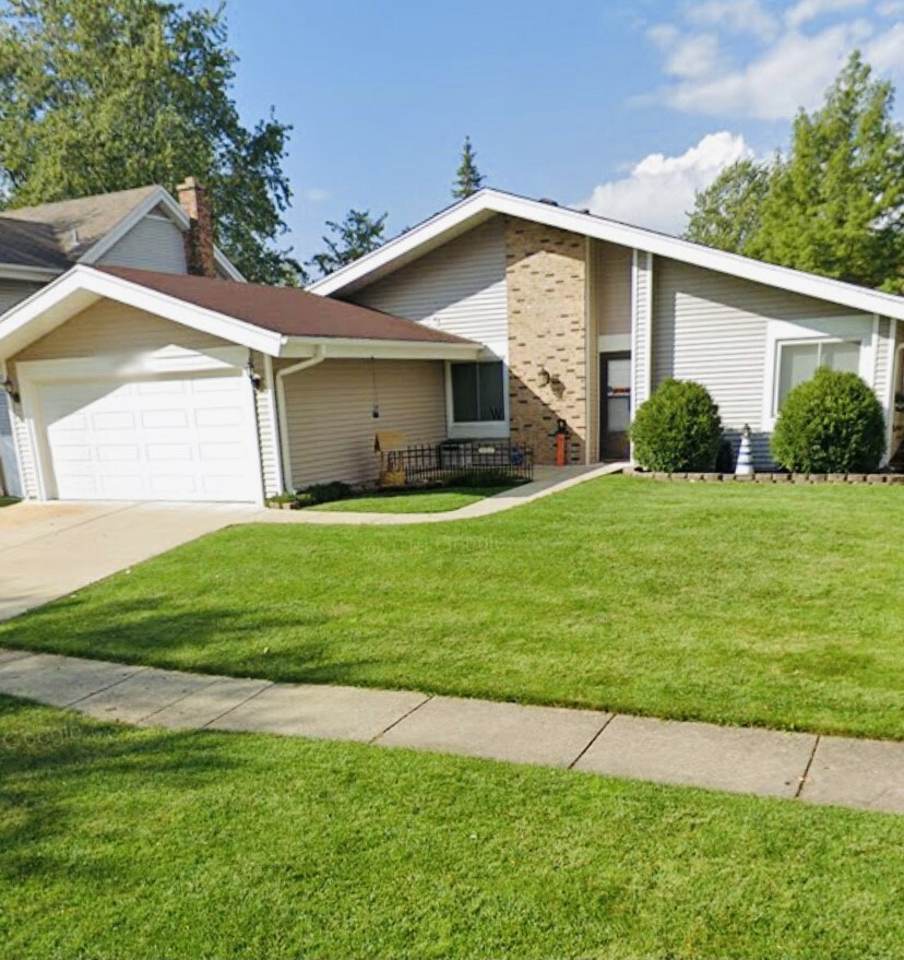 Property Photo:  5720 Unit Court  IL 60133 