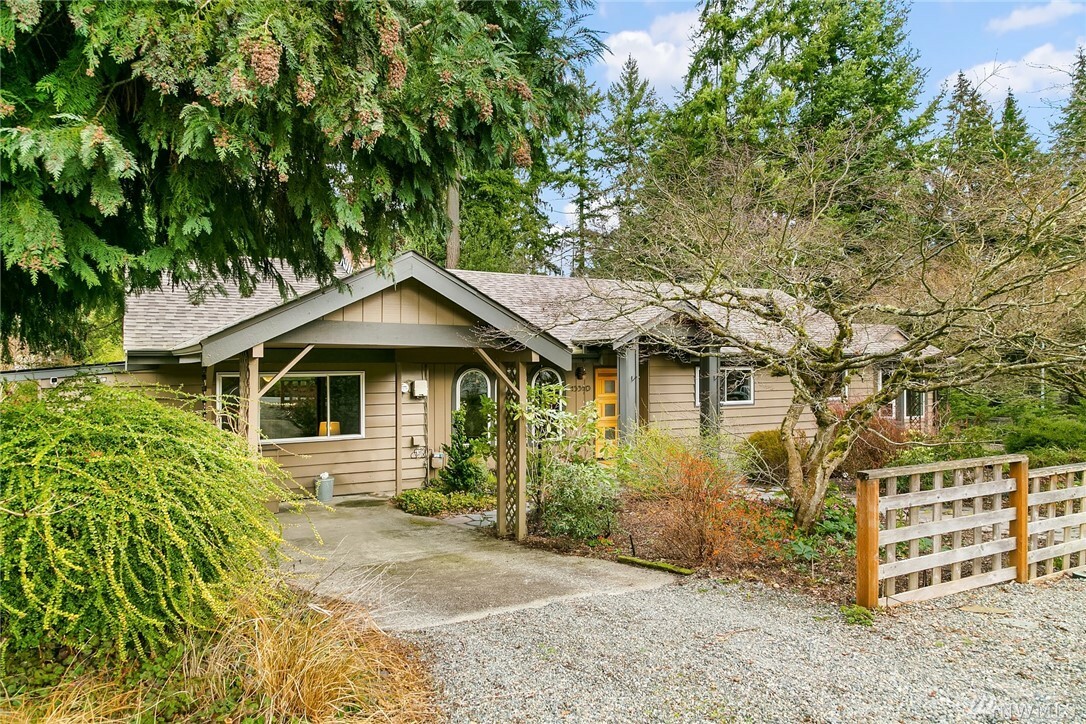 Property Photo:  13310 NE 85th St  WA 98052 