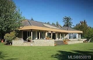 Property Photo: 3035A Nanaimo St BC V8T 4W2