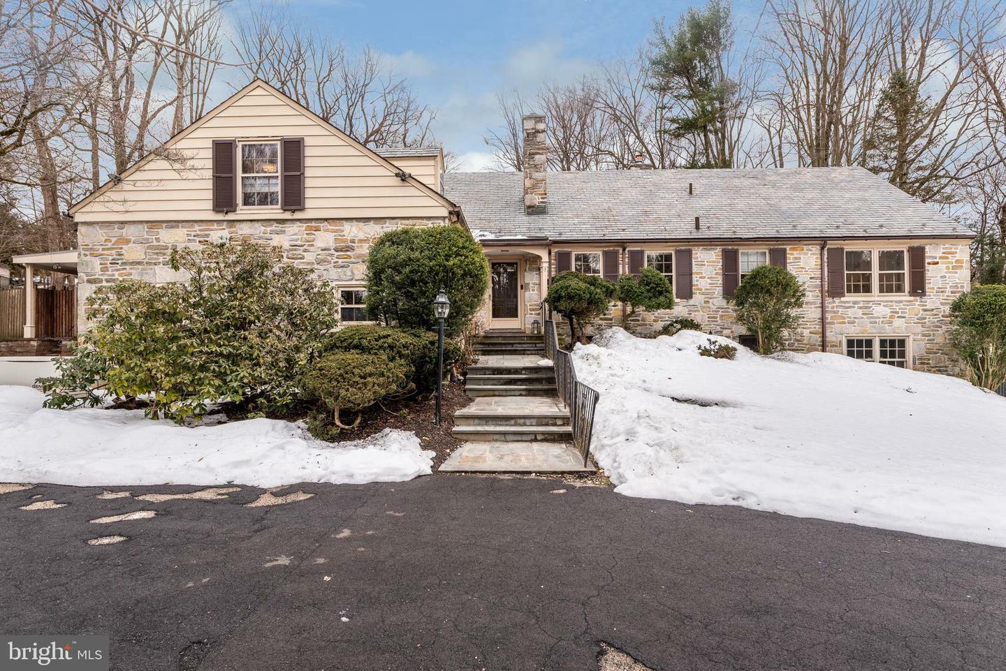 Property Photo:  131 Meetinghouse Road  PA 19046 