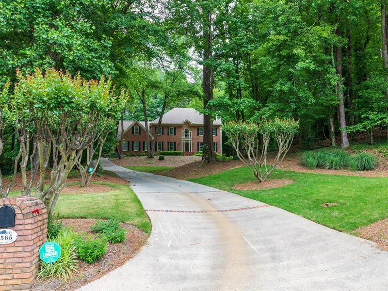 Property Photo: 7565 Bridgegate Court GA 30350