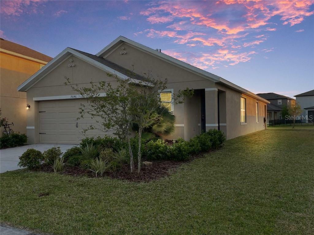 Property Photo:  7646 Tuscan Bay Circle  FL 33545 