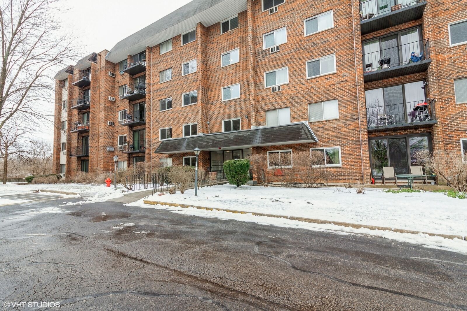 Property Photo: 4721 Saint Joseph Creek Road 3G IL 60532