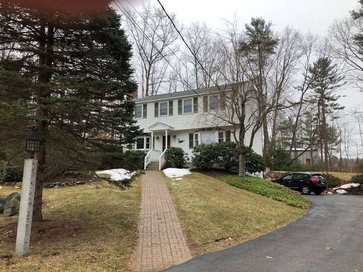 Property Photo:  21 Lancaster Drive  NH 03053 