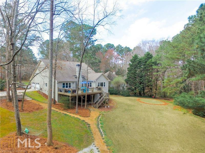 Property Photo:  6095 Lively Ct  GA 30040 