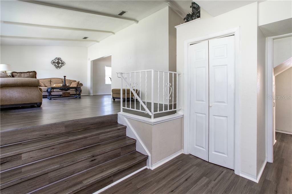 Property Photo:  2539 Madrid Way S  FL 33712 