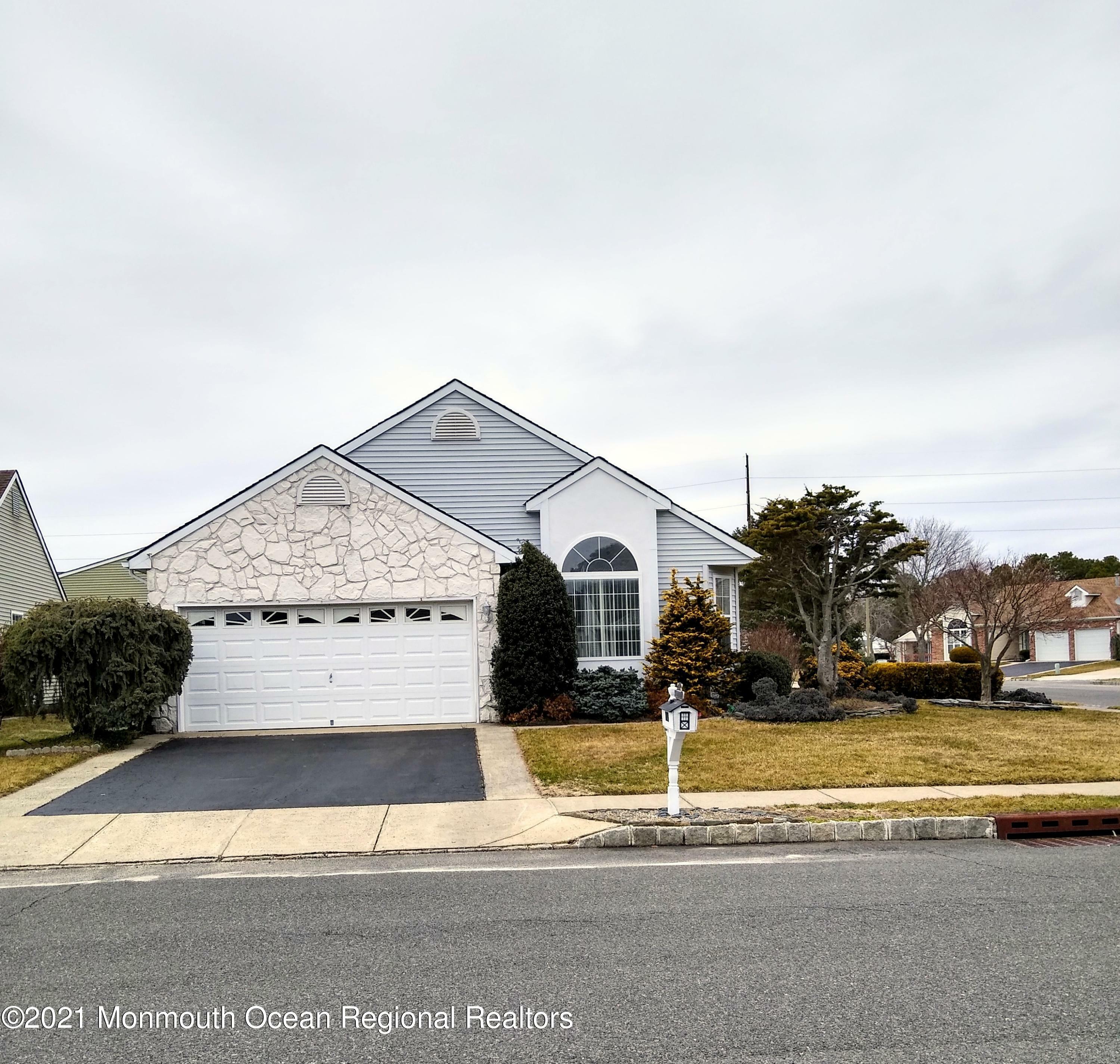 48 Portsmouth Drive  Toms River NJ 08757 photo