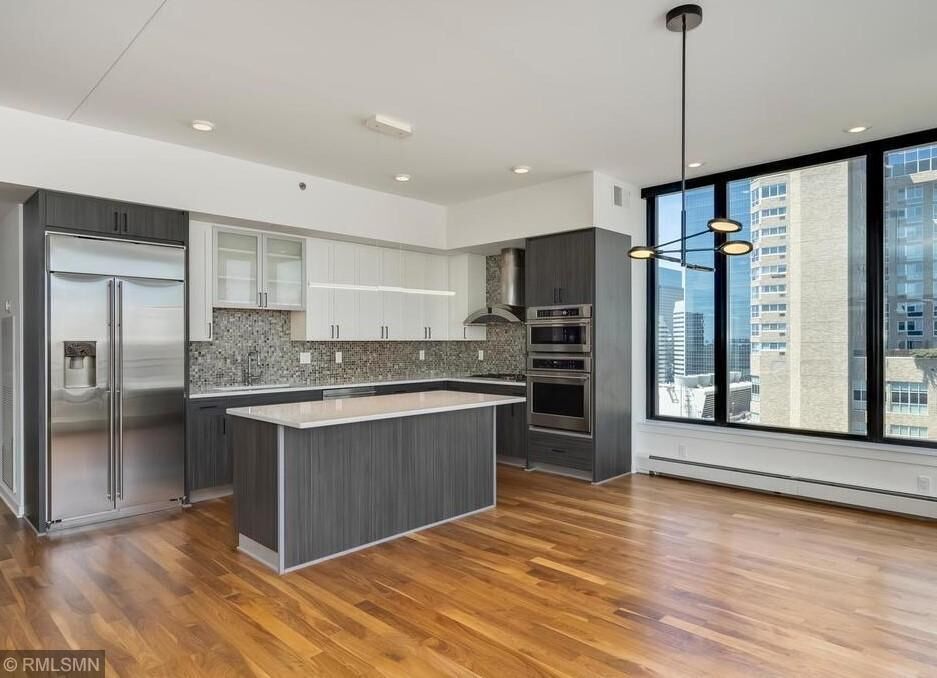 Property Photo:  740 Portland Avenue S 1517  MN 55415 