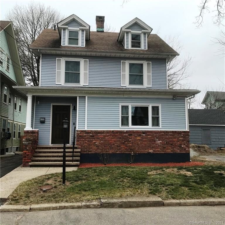 Property Photo:  688 Wood Avenue  CT 06604 