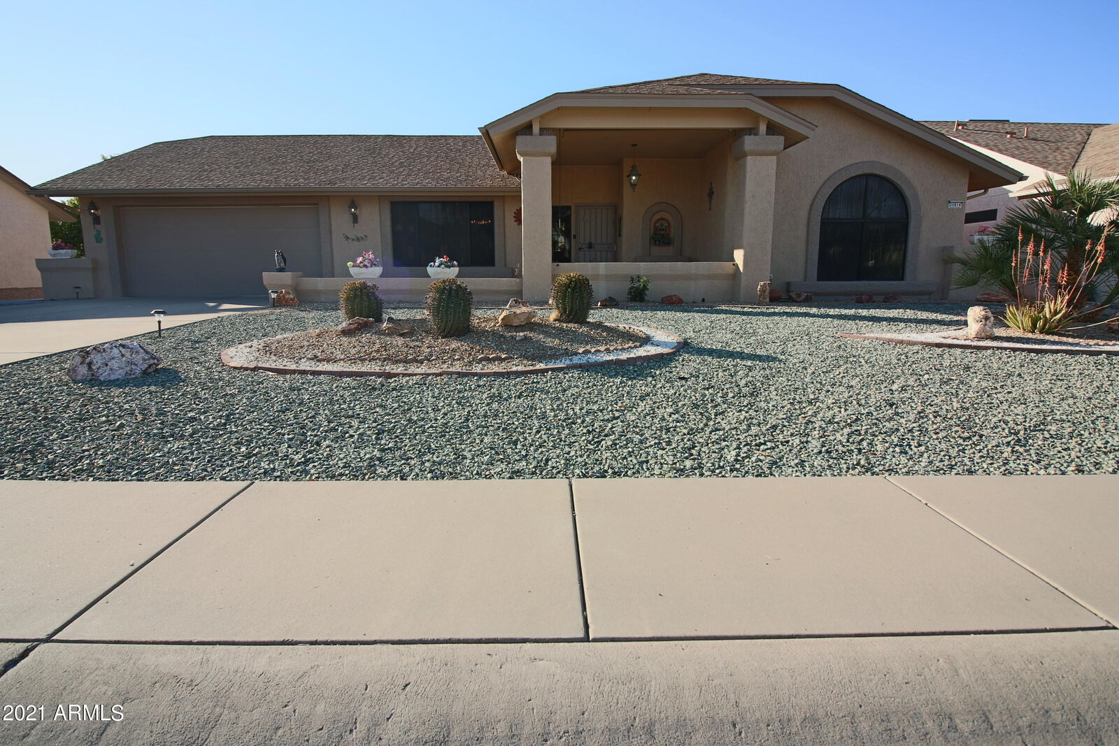Property Photo: 20814 N Desert Glen Drive AZ 85375