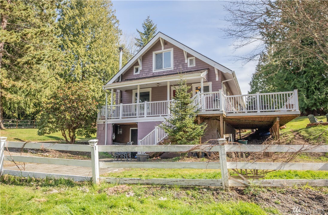 Property Photo:  3208 324th St NW  WA 98292 