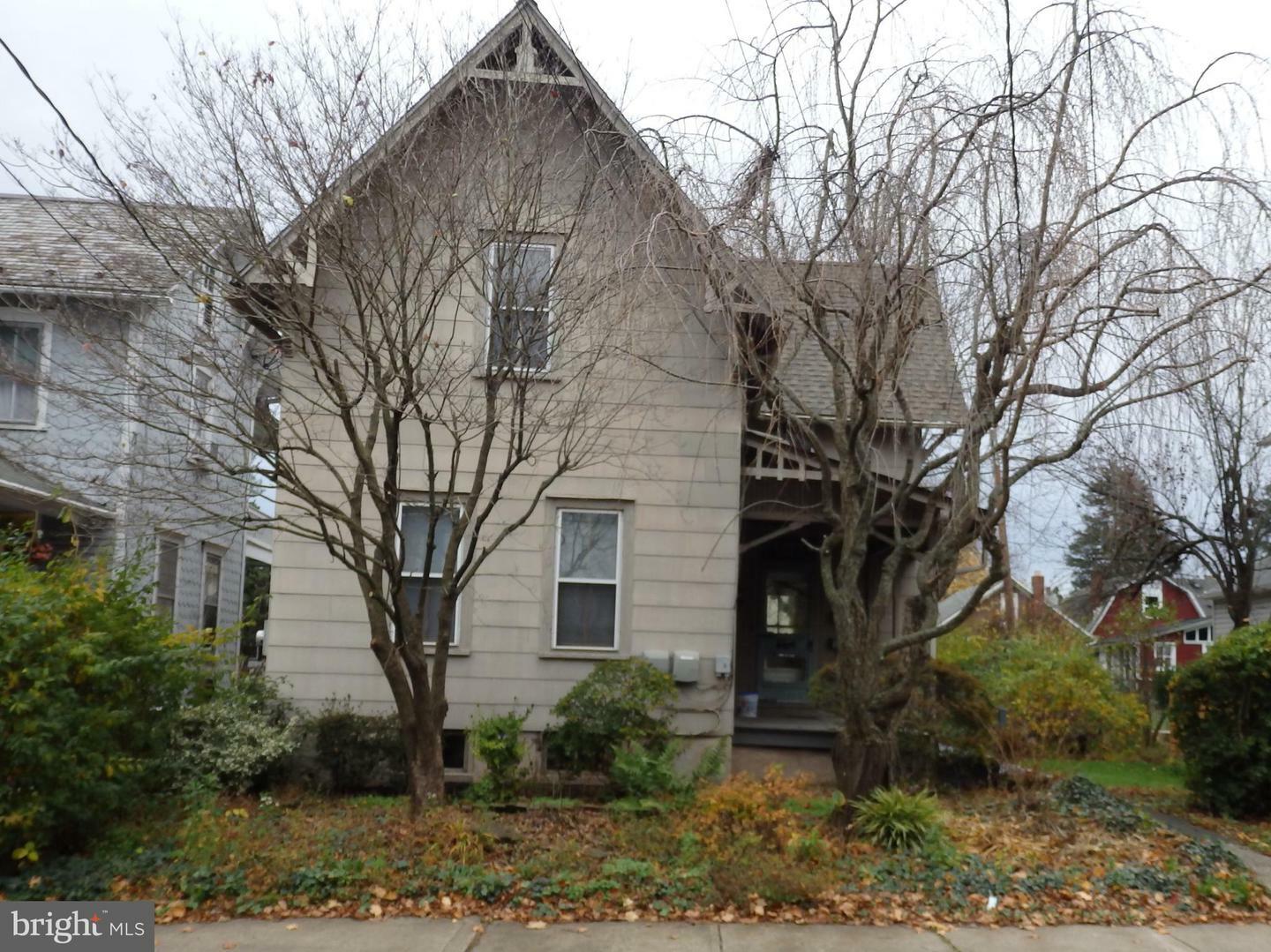 Property Photo:  33 N Hellertown Avenue B  PA 18951 