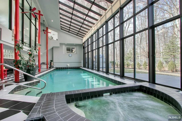 Property Photo: 220 Keenan Court NJ 07675