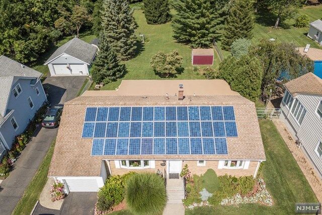 Property Photo:  36 Cedar Street  NJ 07009 