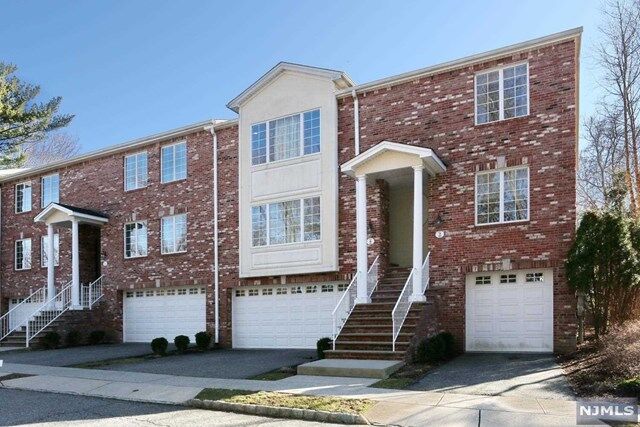 Property Photo: 4 Skymark Court NJ 07458