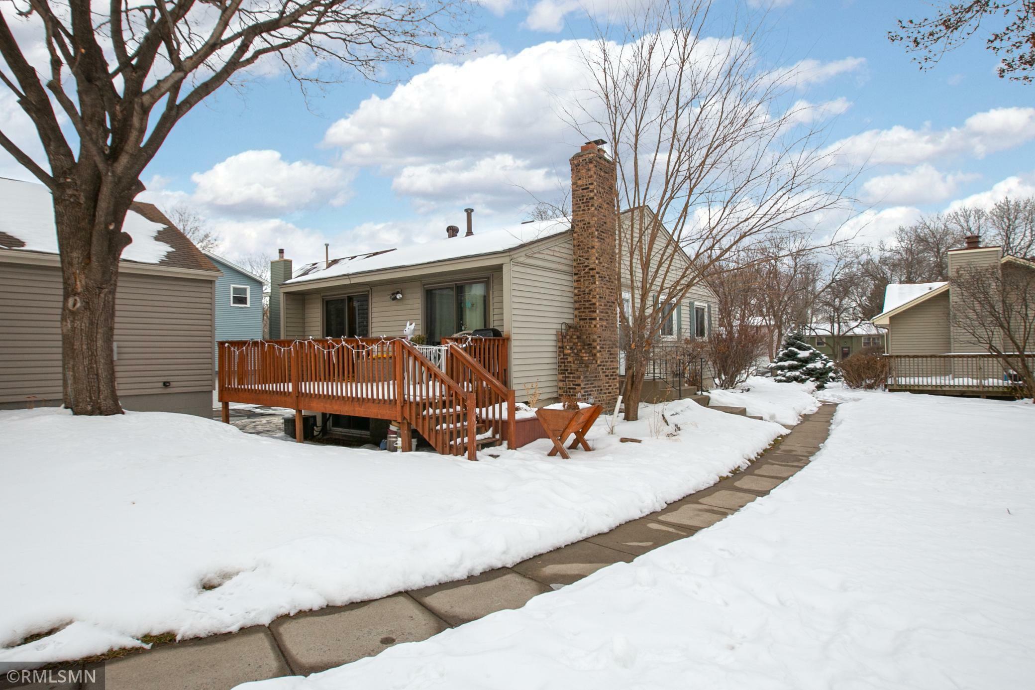 Property Photo:  3561 Pilgrim Lane N  MN 55441 