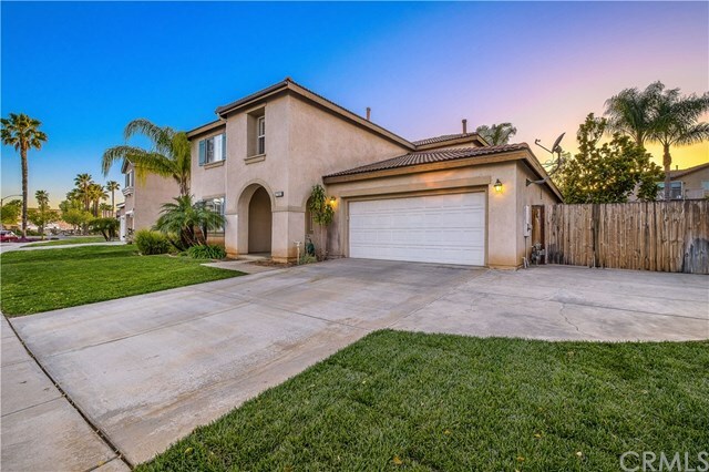 Property Photo:  17889 Orangewood Lane  CA 92503 