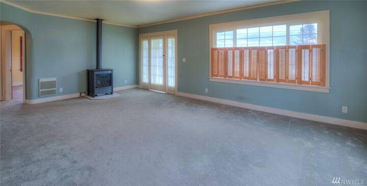 Property Photo: 922 Spruce St WA 98550