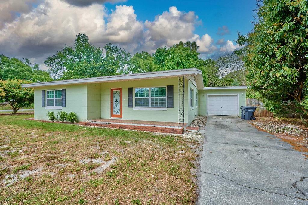 Property Photo:  3004 Avenue K NW  FL 33881 