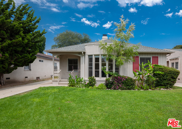 Property Photo: 2230 Patricia Ave CA 90064