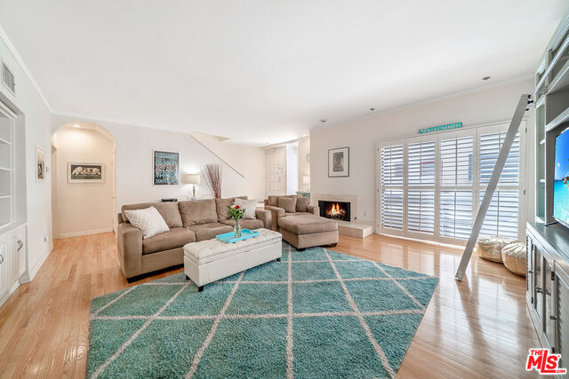 Property Photo: 1660 Malcolm Ave 3 CA 90024