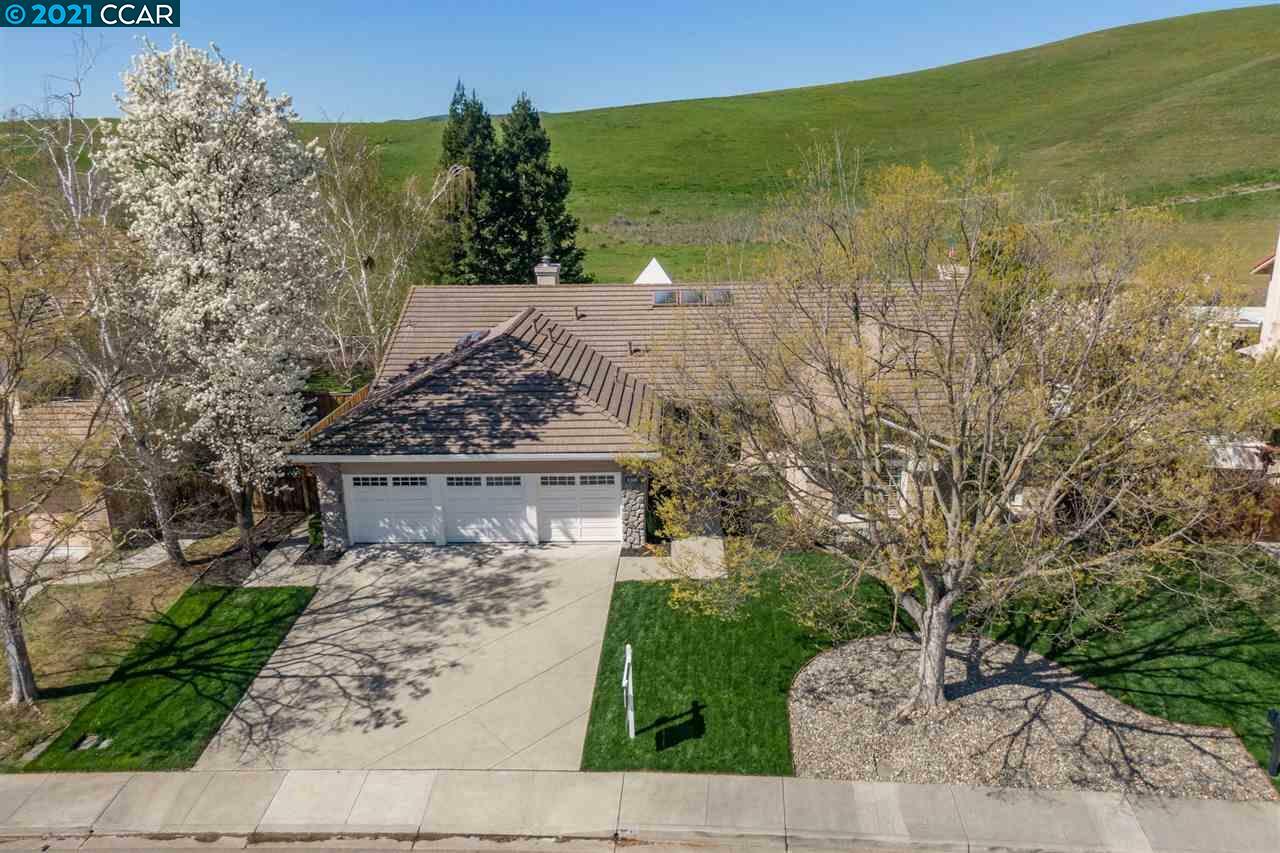 Property Photo:  1511 Old Ranch Estate Dr  CA 94582 